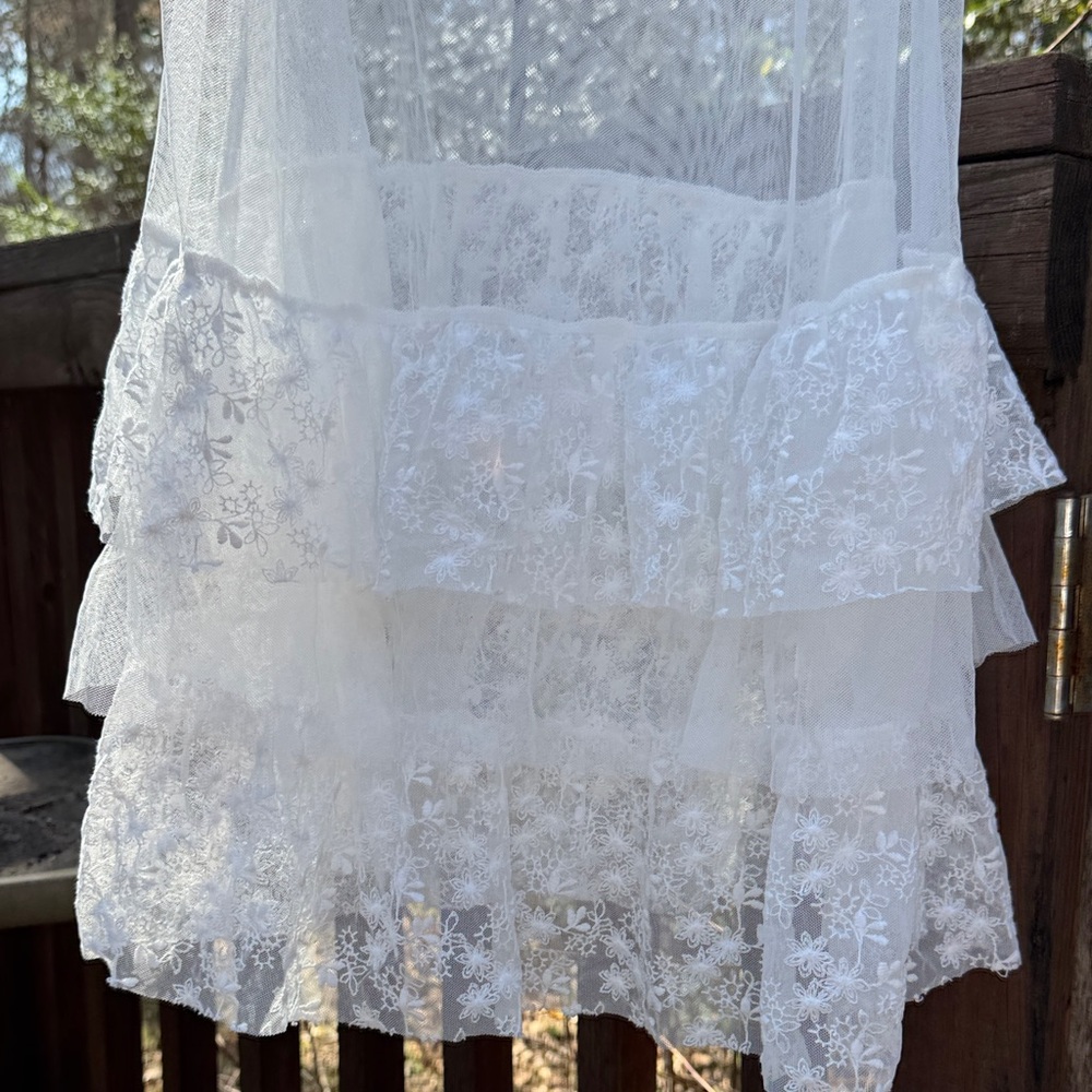 Oli & Hali White Sheer Lace Tank Top - Picture 8 of 10